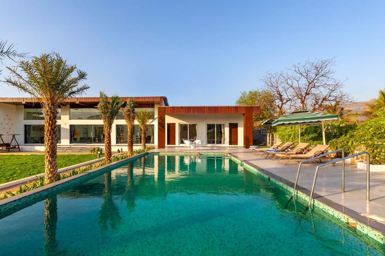 Natures Odyssey By Stayvista - Amidst Lush Greenery With Outdoor Pool And Indoor Activities Chinchavli Exterior photo